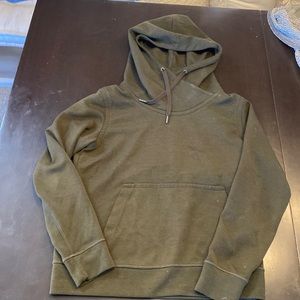 Lululemon sweatshirt size 8